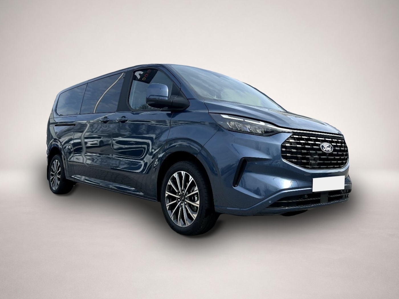 Ford Tourneo Custom (10/2025, Diesel)