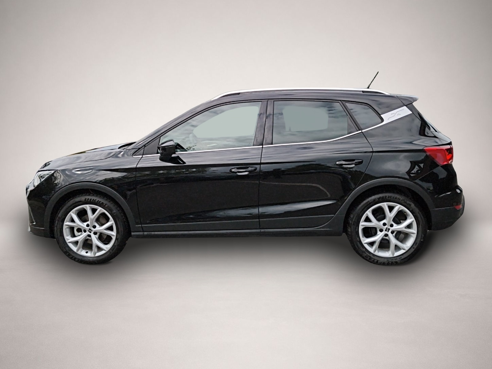 Seat Arona (04/2025, Benzin)