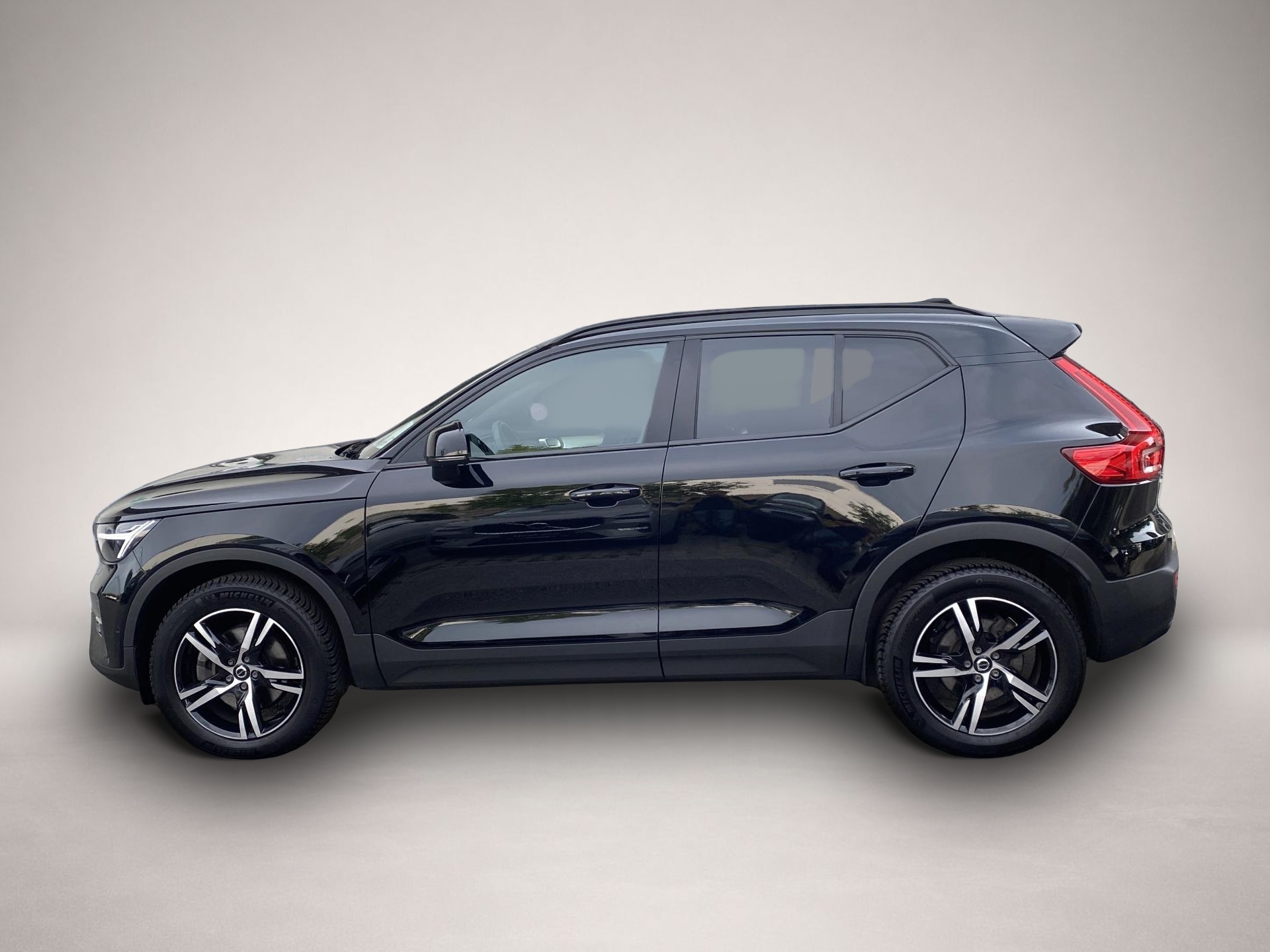 Volvo XC40 (08/2023, Benzin)