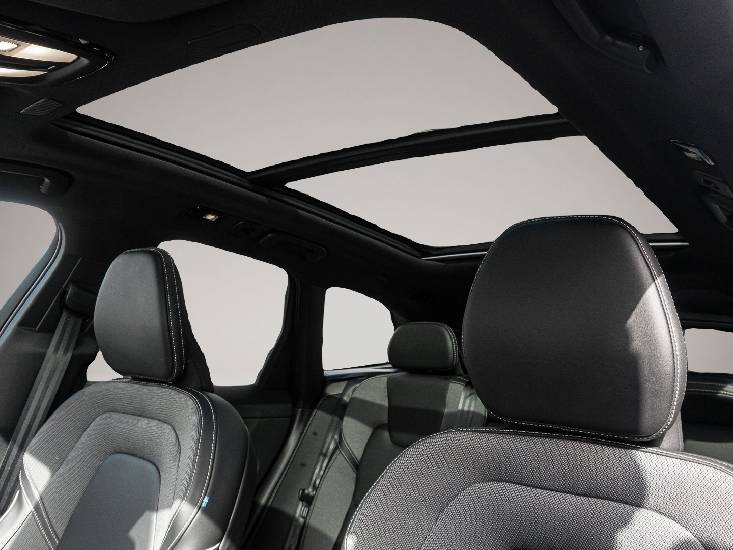 Volvo XC60 (01/2024, )