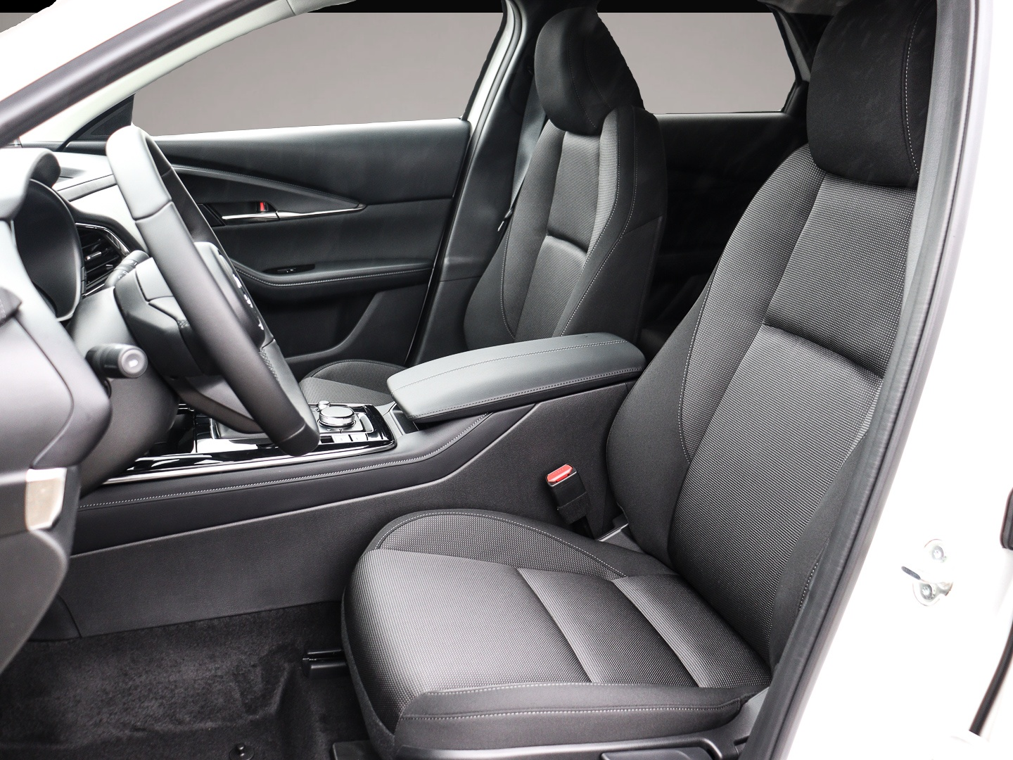 Mazda CX-30, image 6 of 6