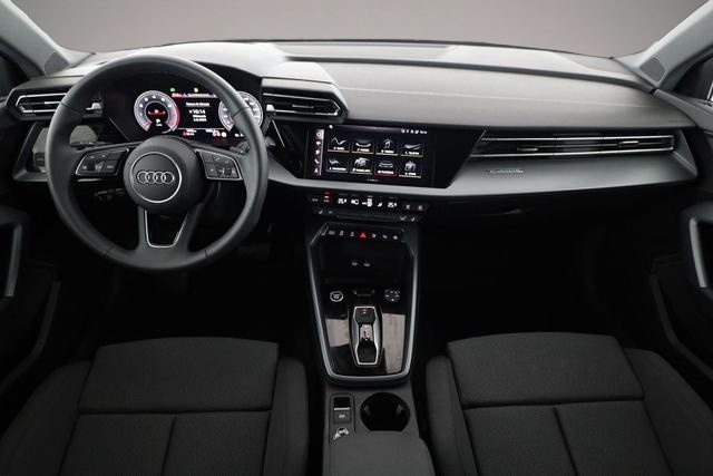 Audi A3 (05/2026, Benzin)