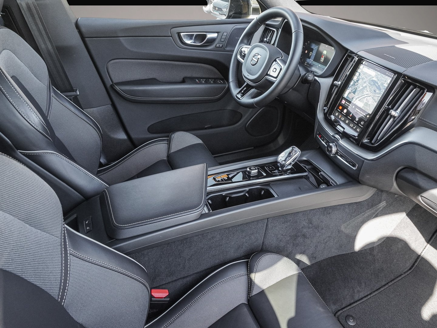 Volvo XC60 (09/2024, )