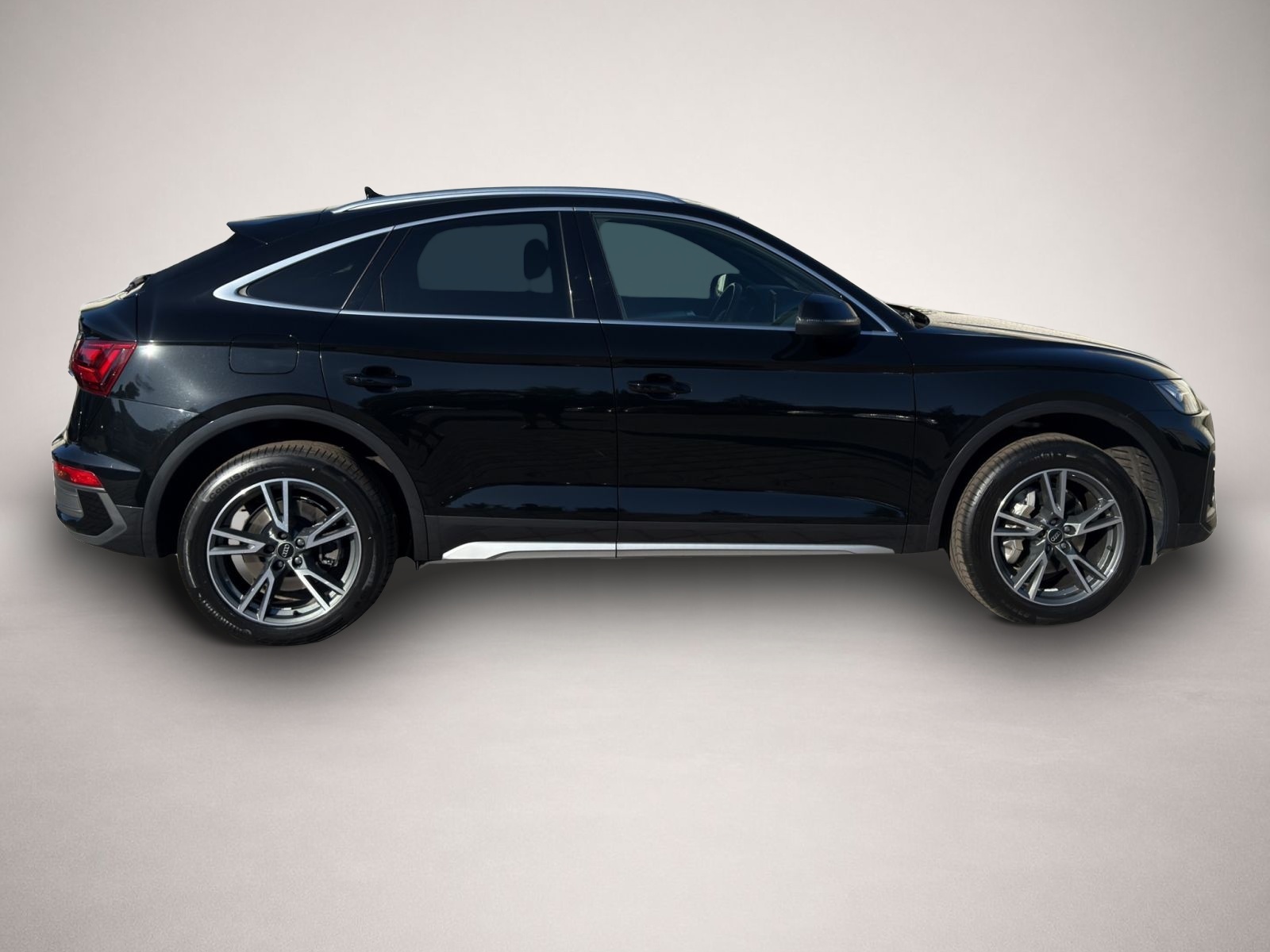Audi Q5 (02/2023, Benzin)
