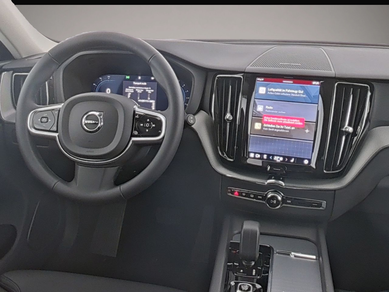 Volvo XC60 (05/2025, Benzin)