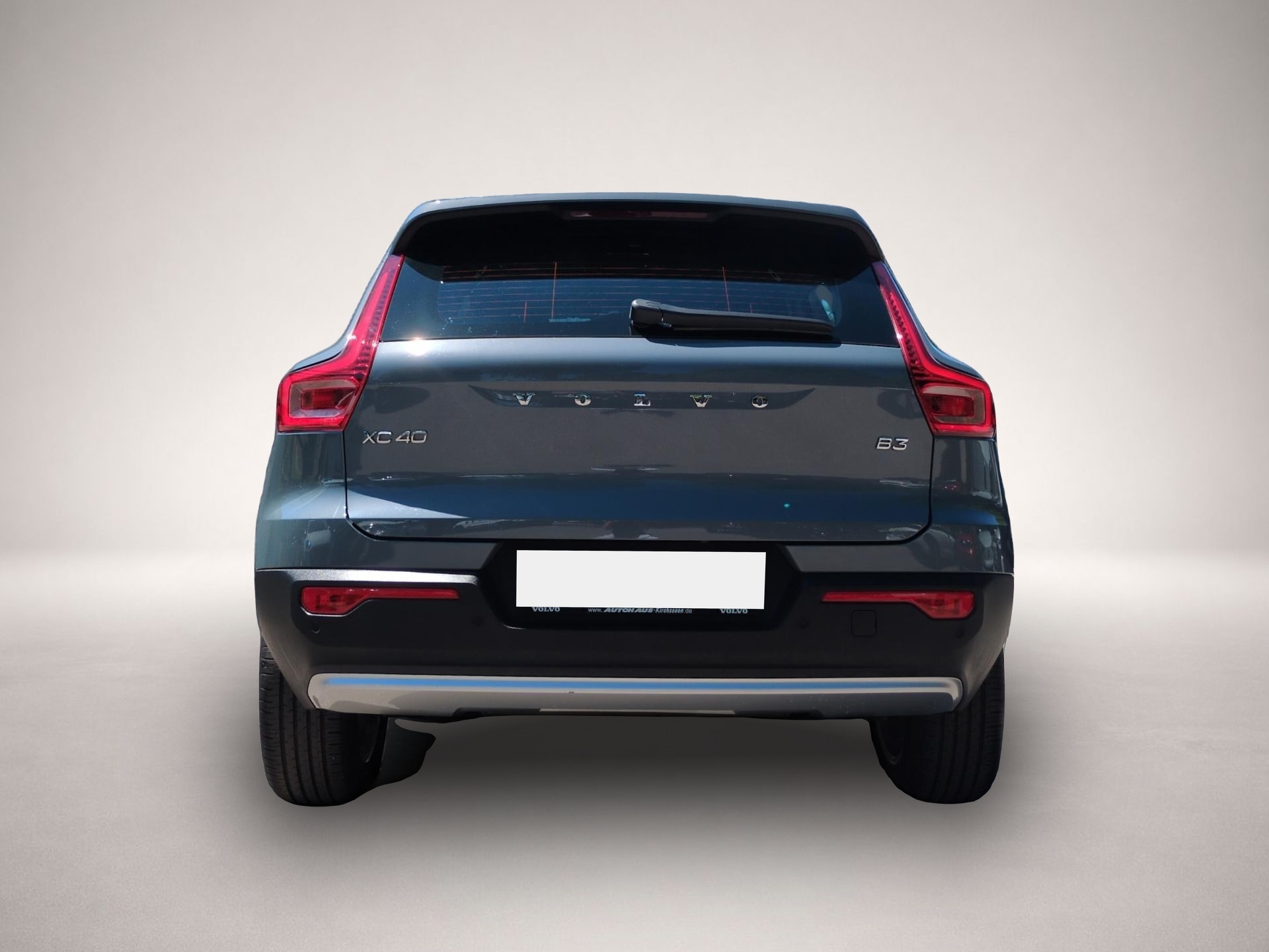 Volvo XC40 (03/2023, Benzin)