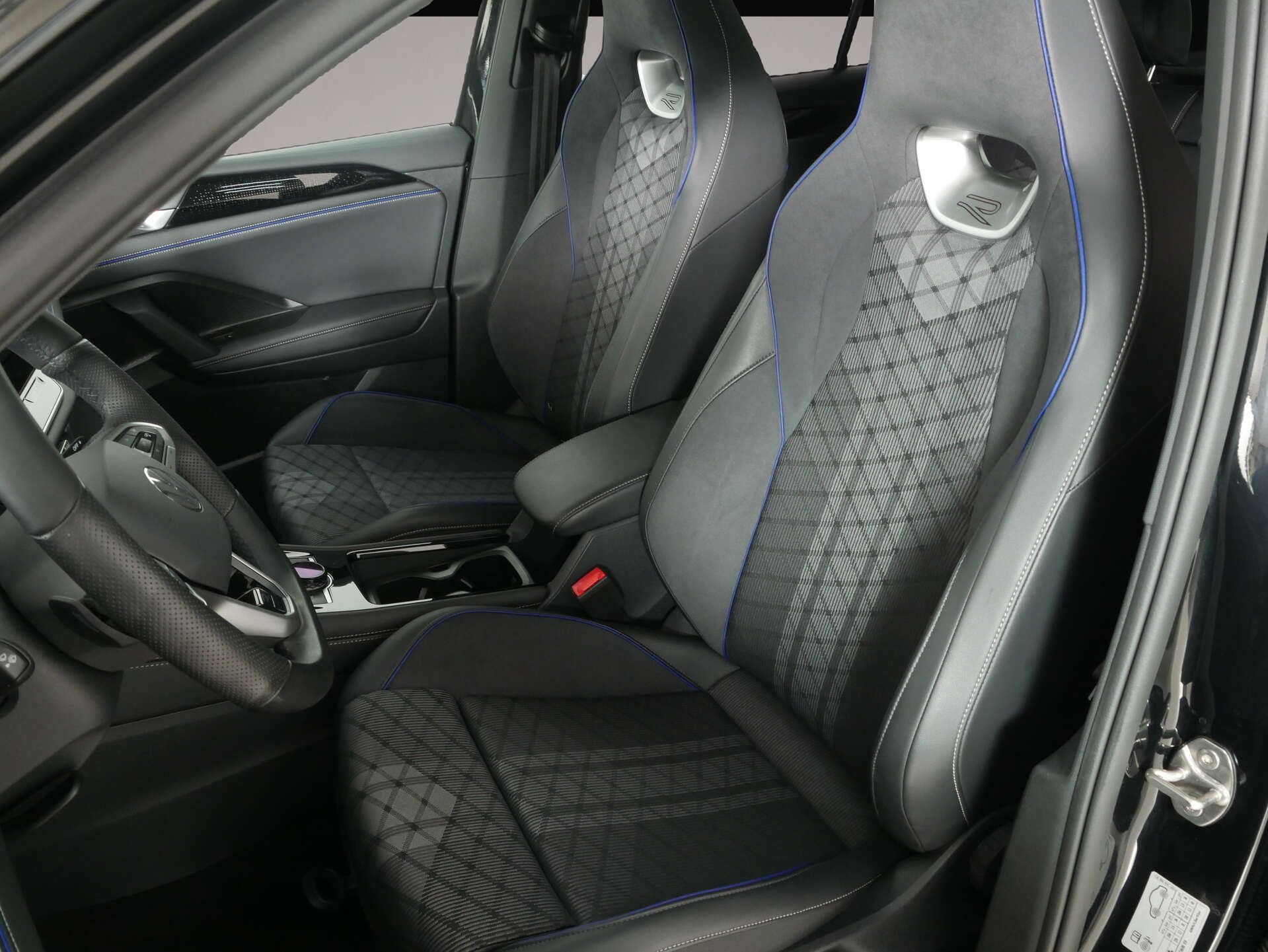 Volkswagen Tiguan (12/2025, Benzin)
