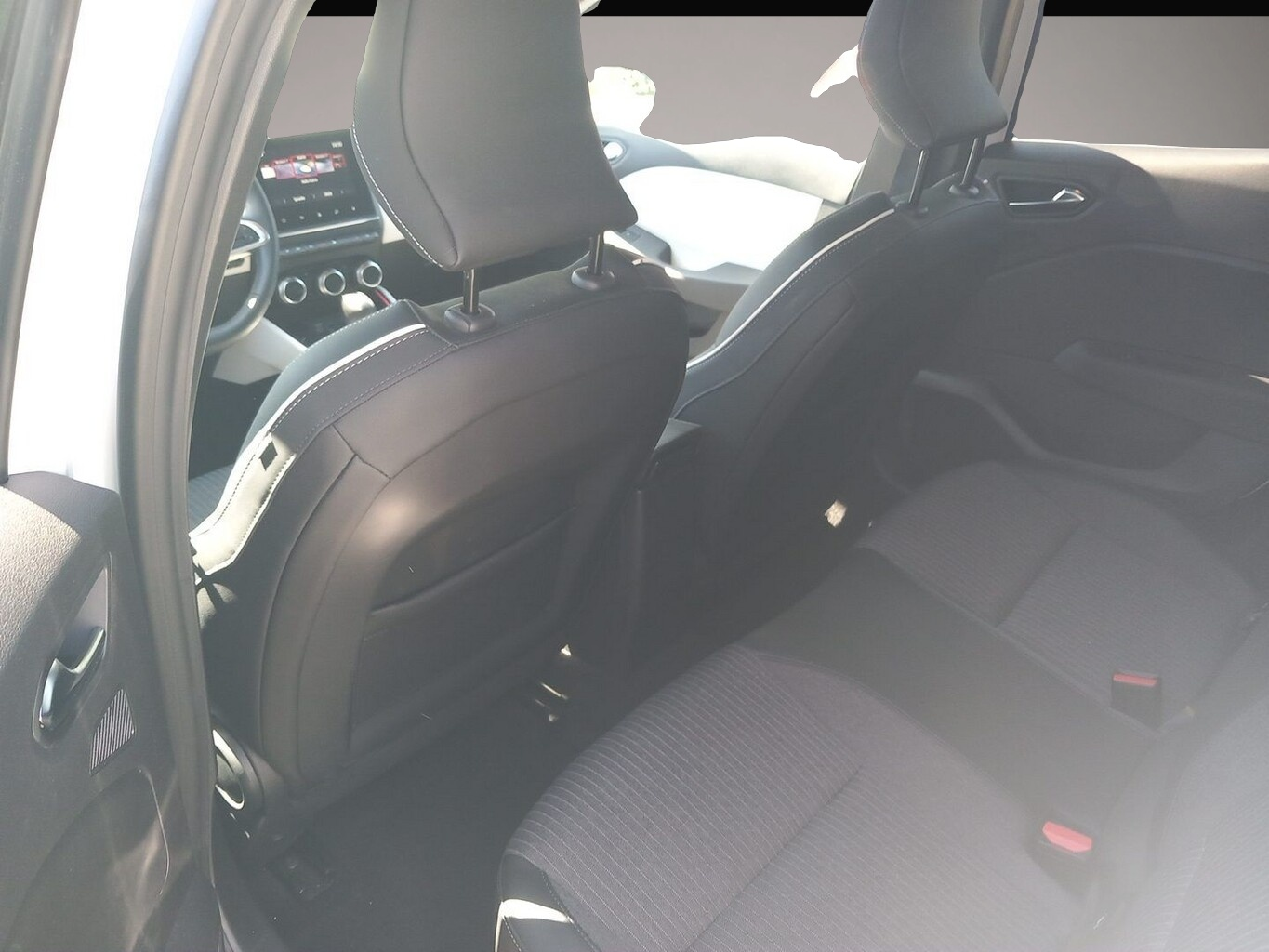 Renault Clio (05/2023, Benzin)
