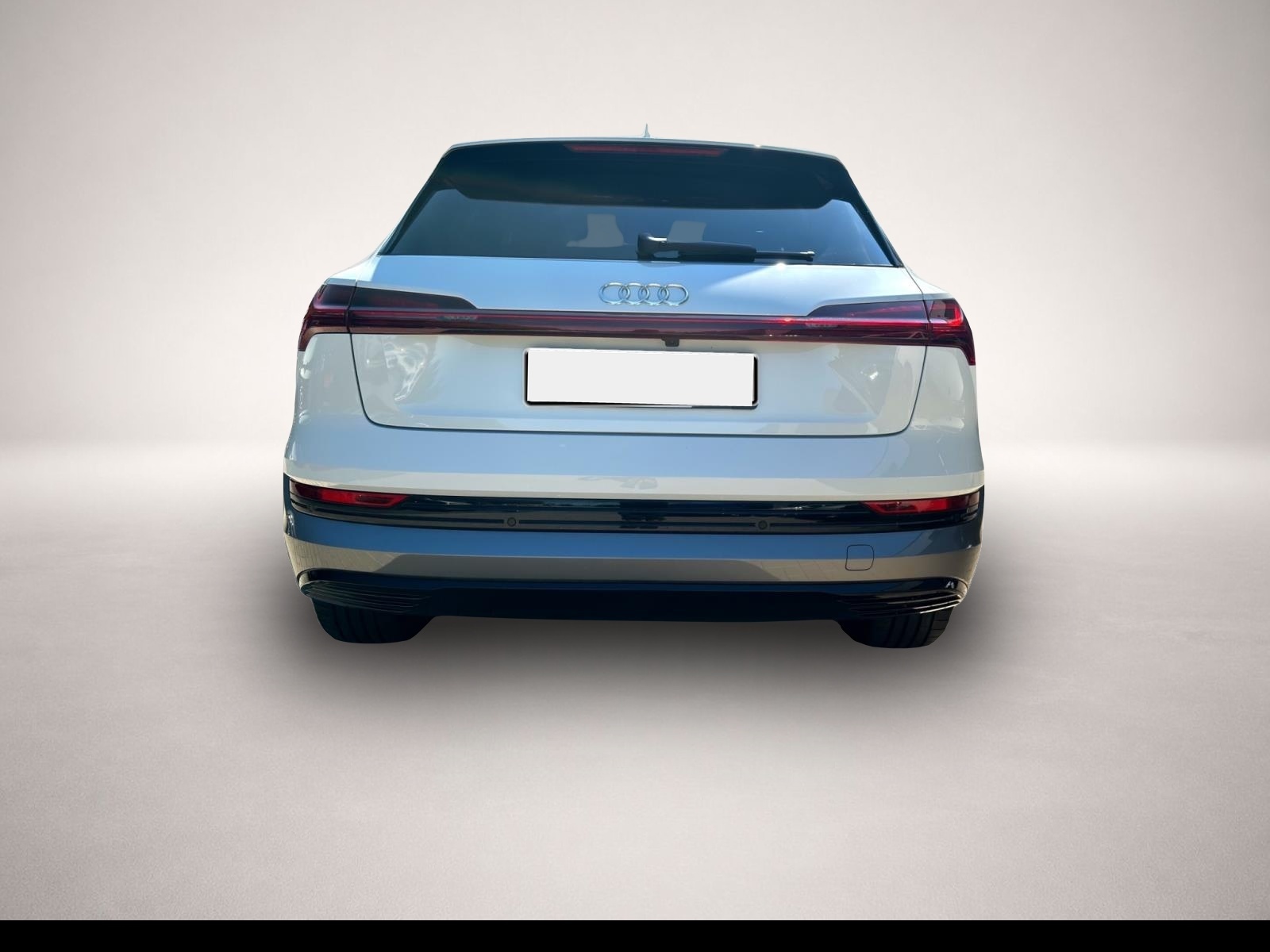 Audi quattro (12/2022, ELECTRIC)