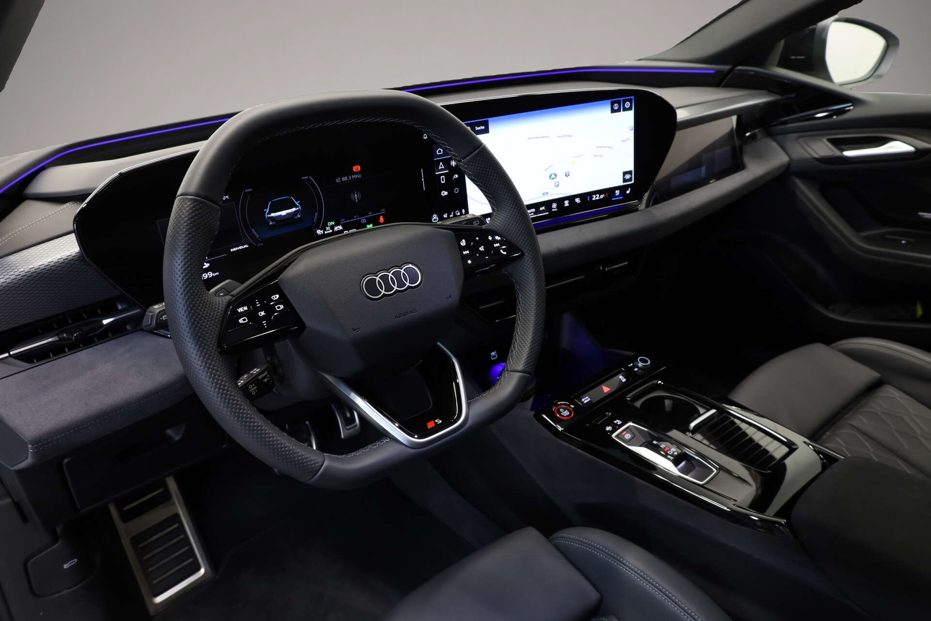 Audi e-tron (11/2025, ELECTRIC)