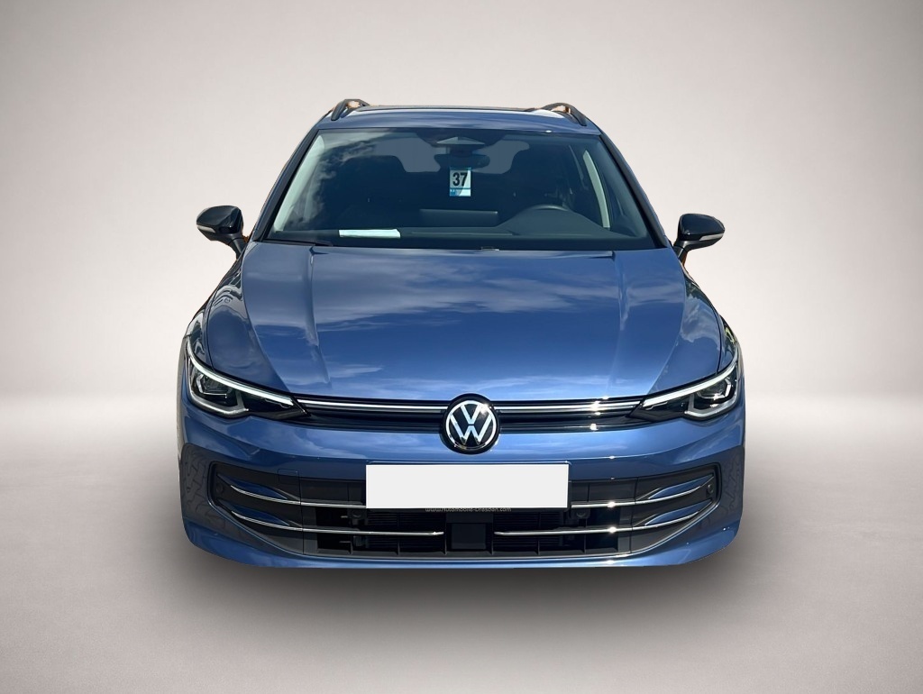Volkswagen Golf (08/2025, Benzin)