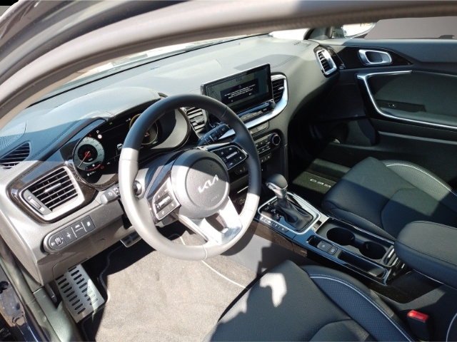 KIA cee'd / Ceed (01/2025, Benzin)