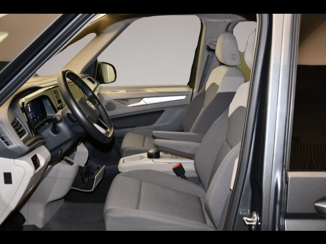 Volkswagen T7 Multivan (02/2023, Benzin)