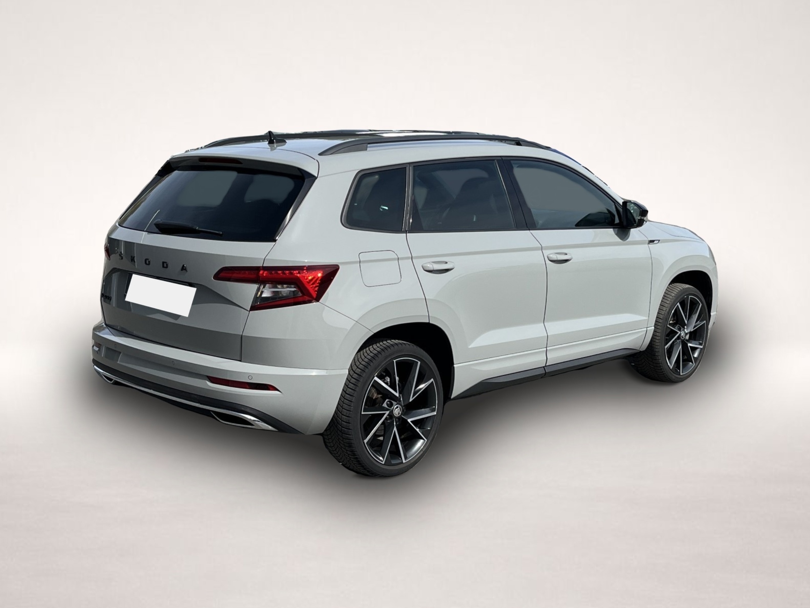 Skoda Karoq (02/2022, Benzin)