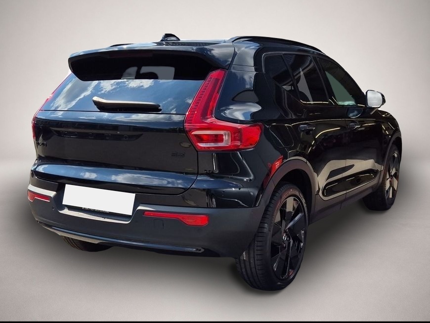 Volvo XC40 (06/2025, Benzin)