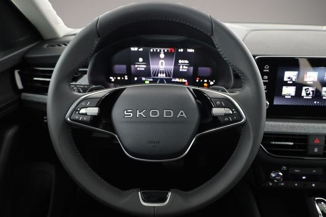 Skoda Kamiq (06/2026, Benzin)