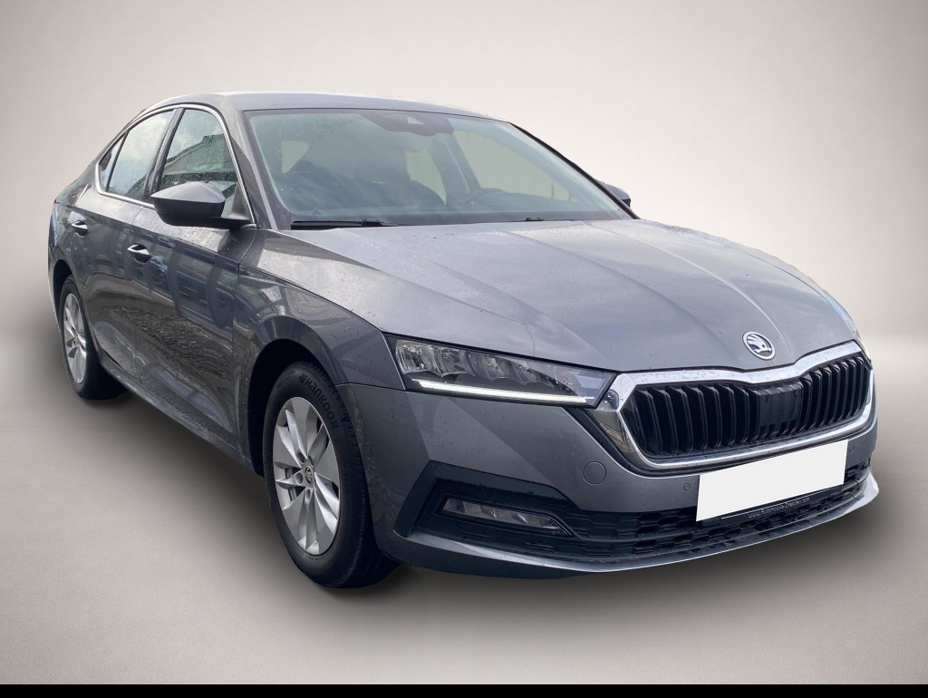 Skoda Octavia (06/2023, Benzin)