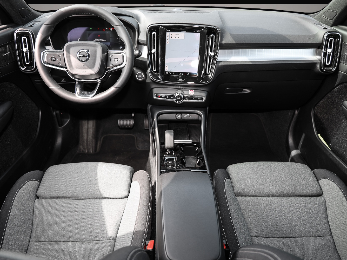 Volvo XC40 (11/2023, Benzin)