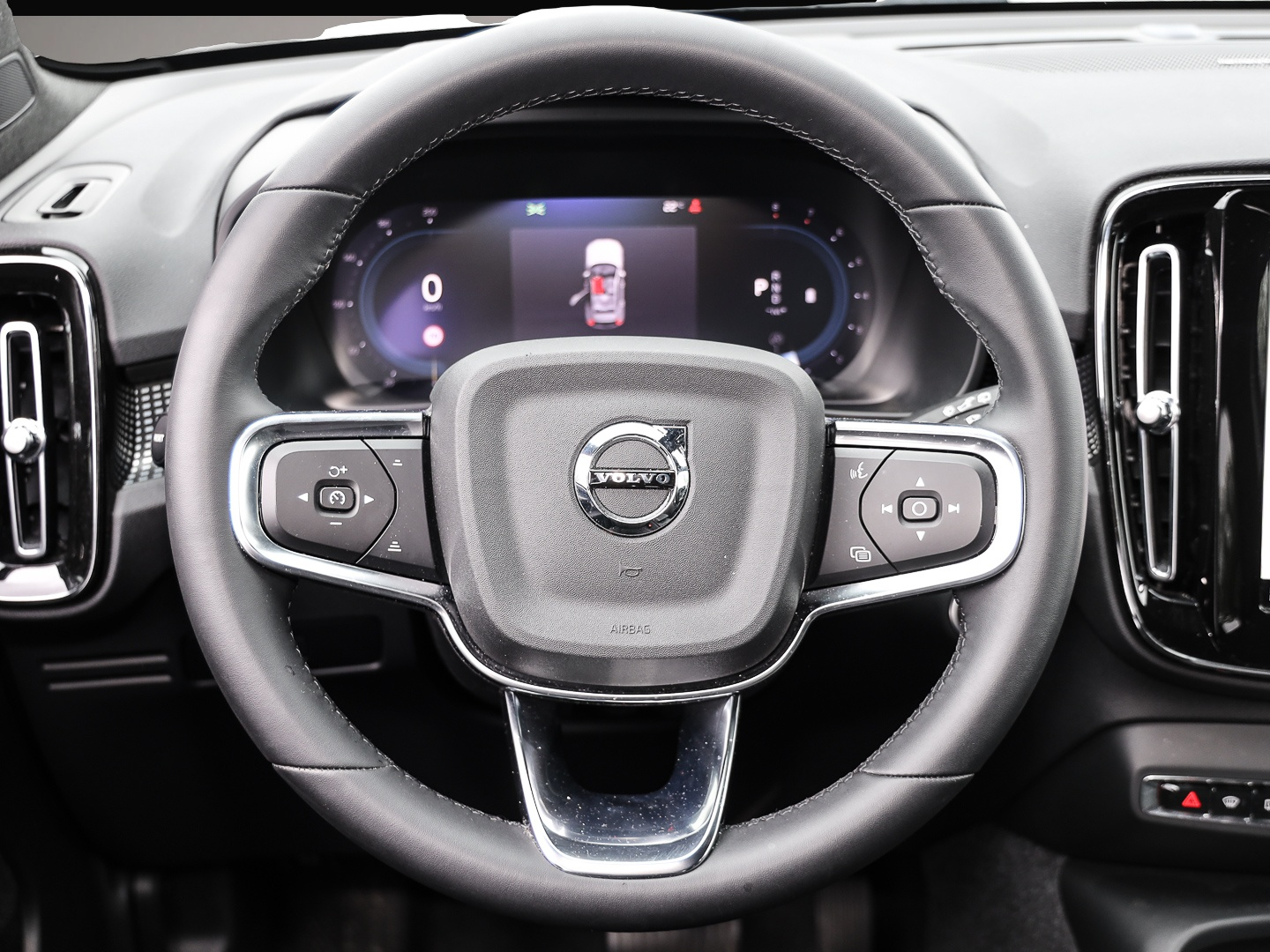 Volvo XC40 (06/2023, Benzin)