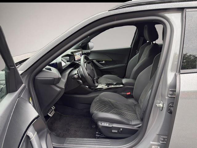 Peugeot 2008 (06/2024, Benzin)