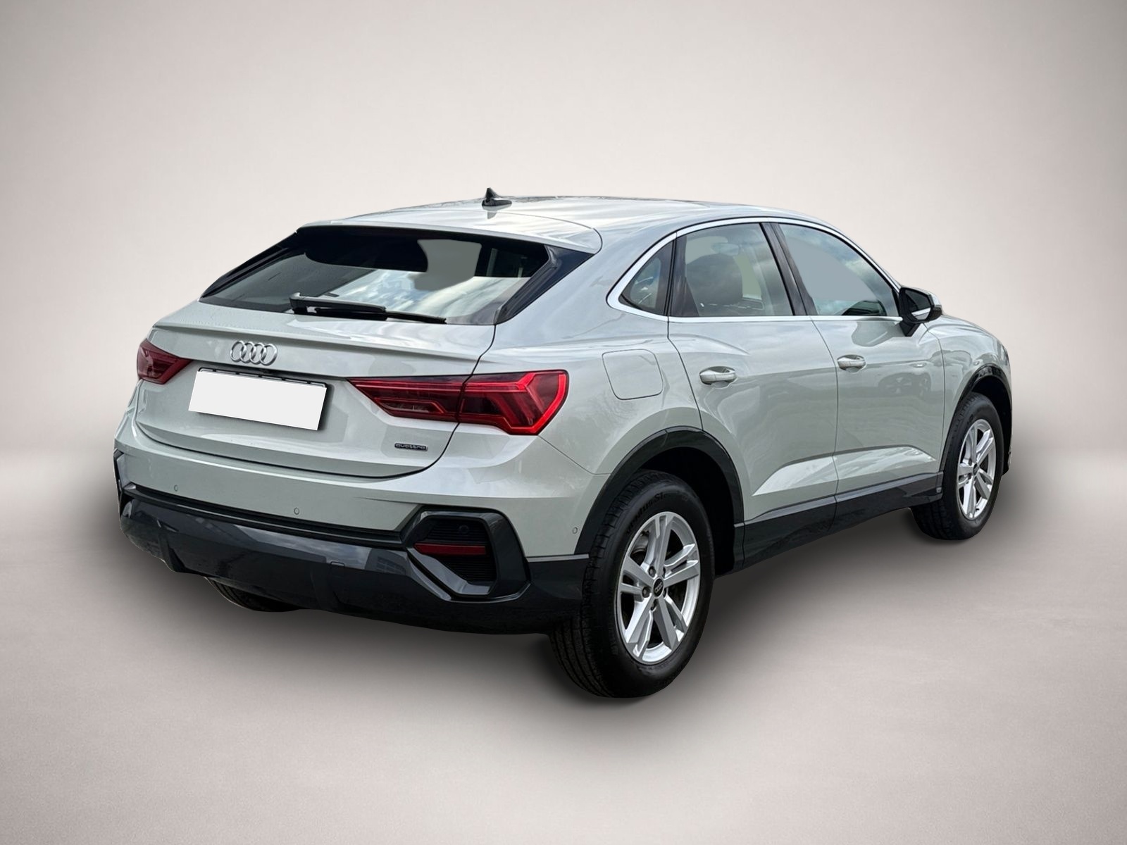 Audi Q3 (09/2023, Benzin)