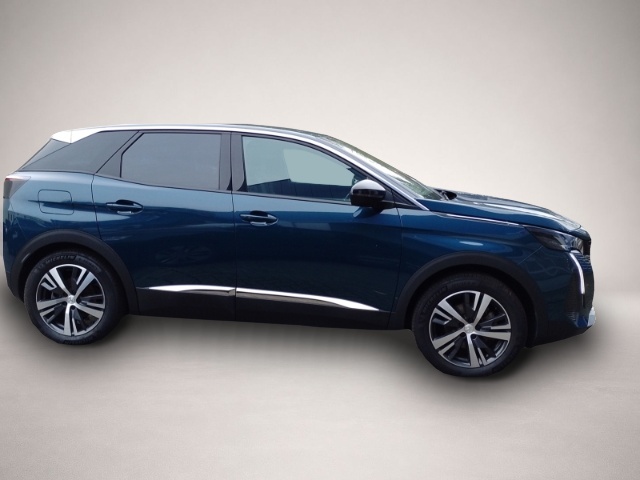 Peugeot 3008 (09/2023, Benzin)