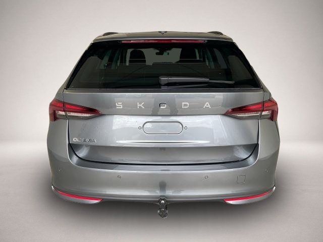 Skoda Octavia (, Benzin)