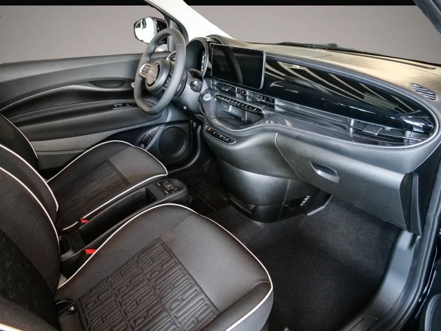 Fiat 500e (, ELECTRIC)
