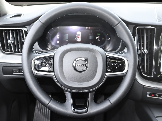 Volvo XC60 (02/2024, Hybrid (Benzin/Elektro))
