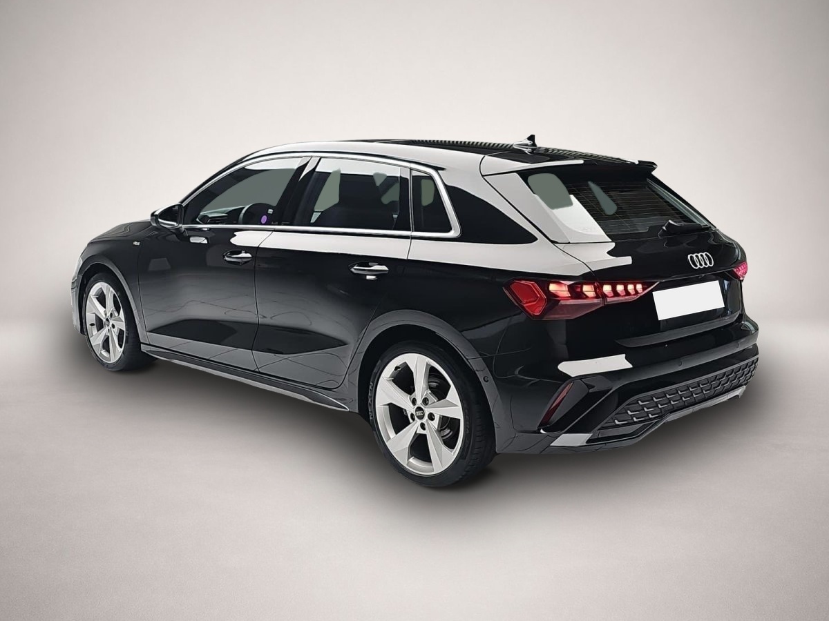 Audi A3 (10/2025, Benzin)