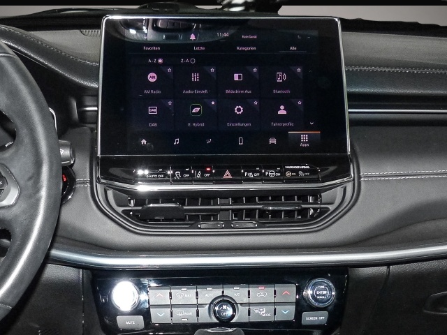 Jeep Compass (11/2023, Benzin)