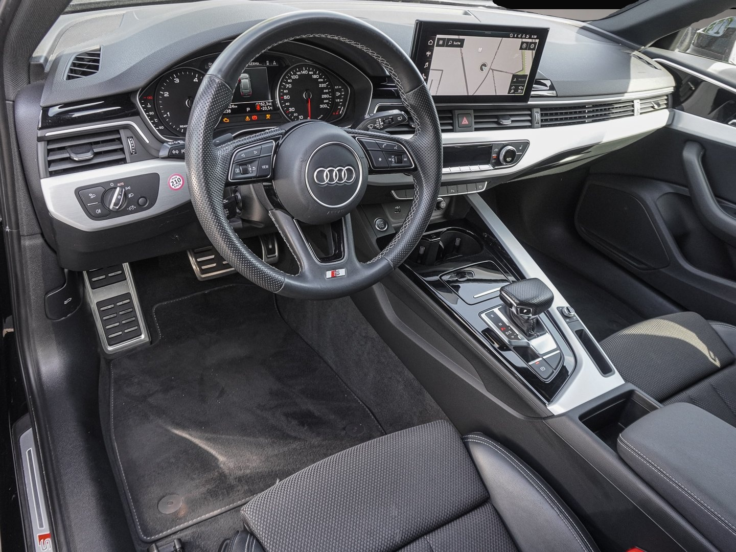 Audi A4 (07/2022, Diesel)