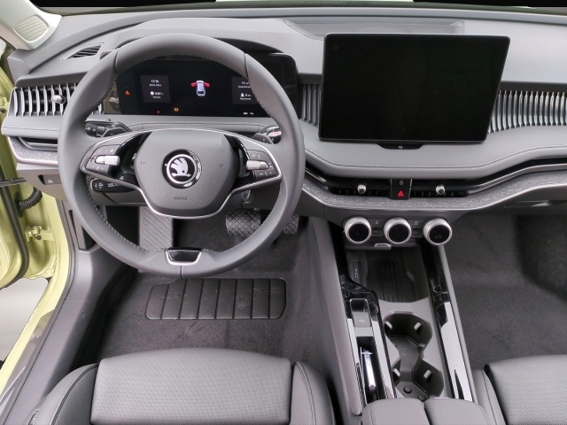 Skoda Superb (03/2025, Diesel)