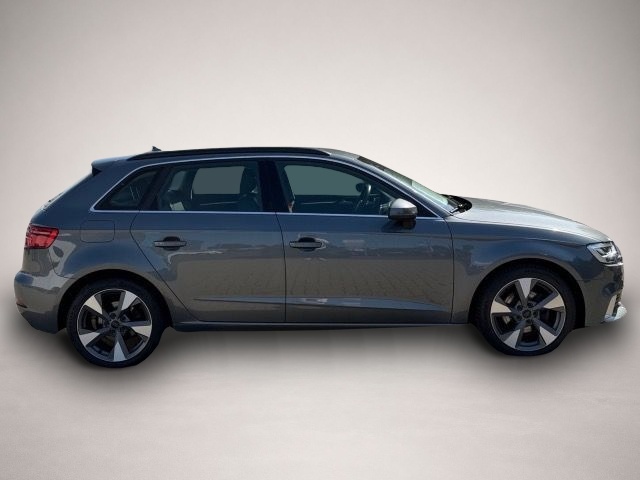 Audi A3 (07/2018, Benzin)