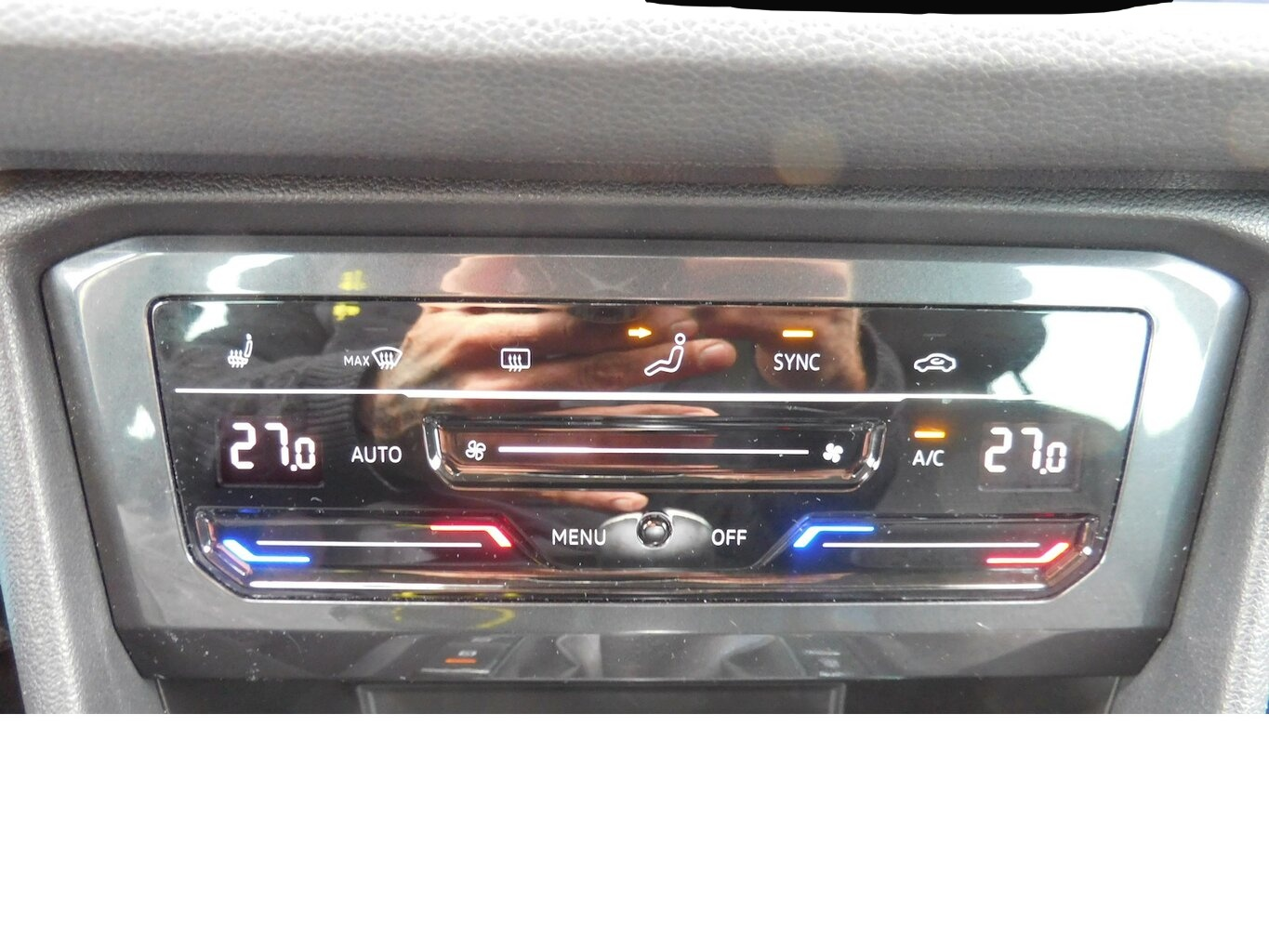 Volkswagen Tiguan (12/2022, Benzin)