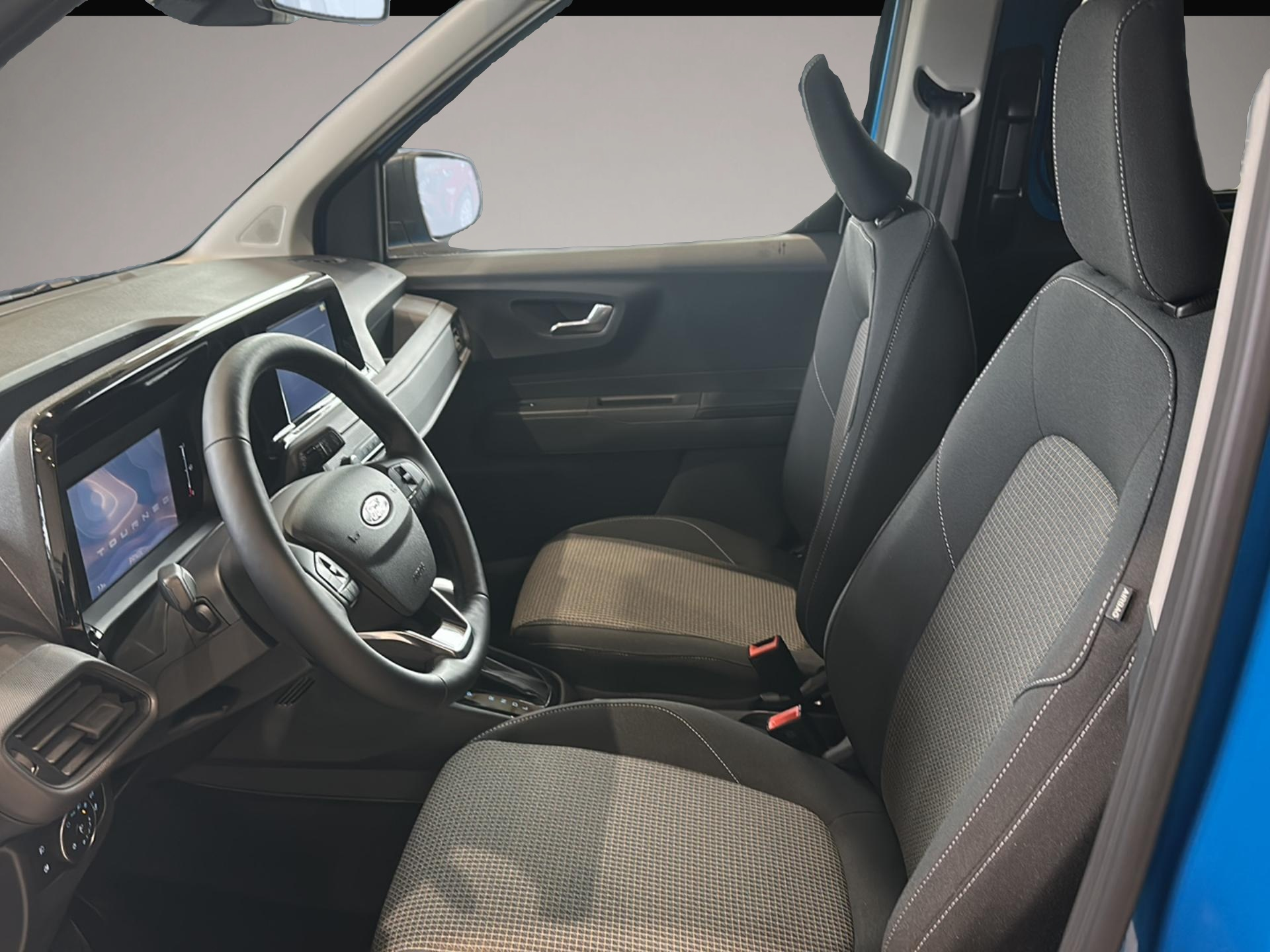 Ford Tourneo Courier (05/2026, Benzin)