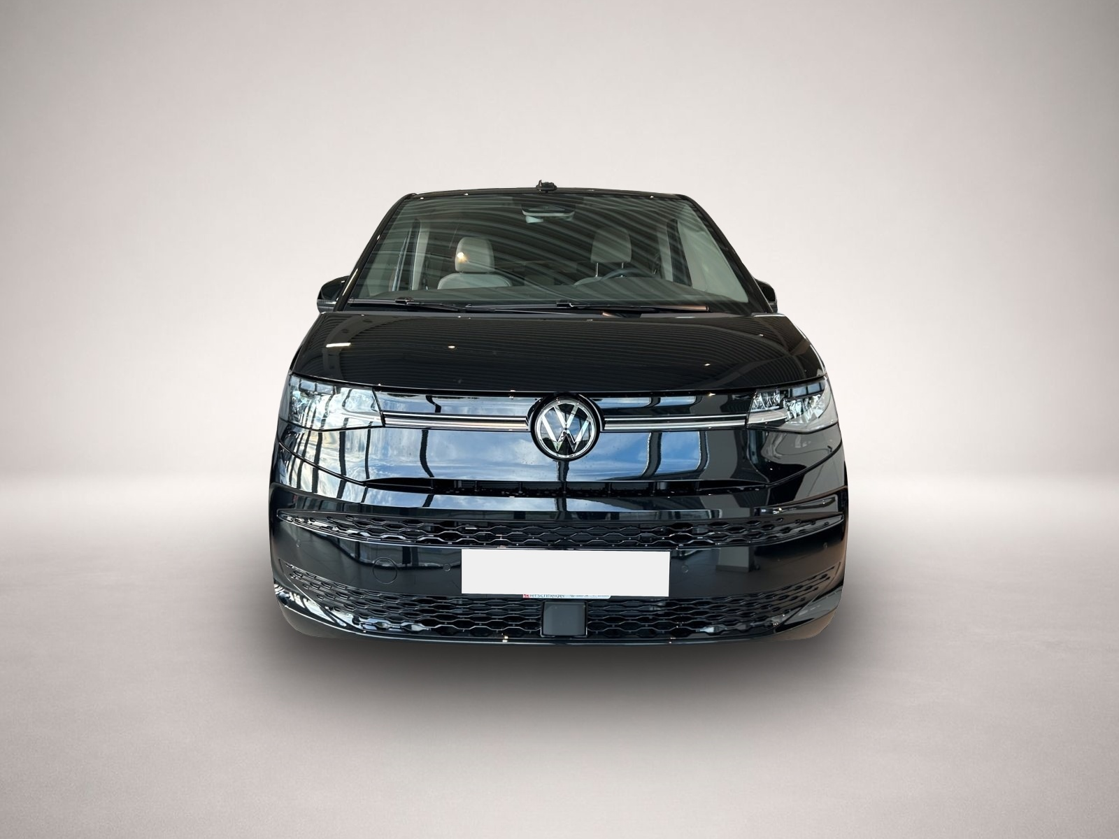 Volkswagen T7 Multivan, image 2 of 5