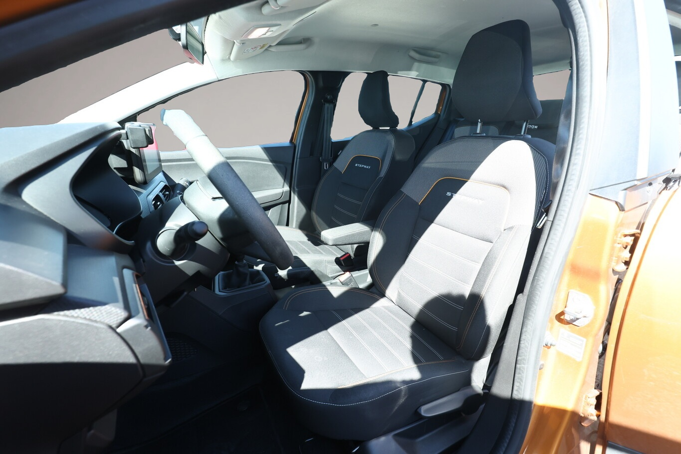 Dacia Sandero (10/2021, Benzin)