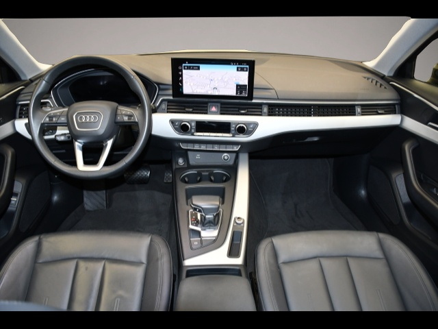 Audi A4 (03/2023, Diesel)