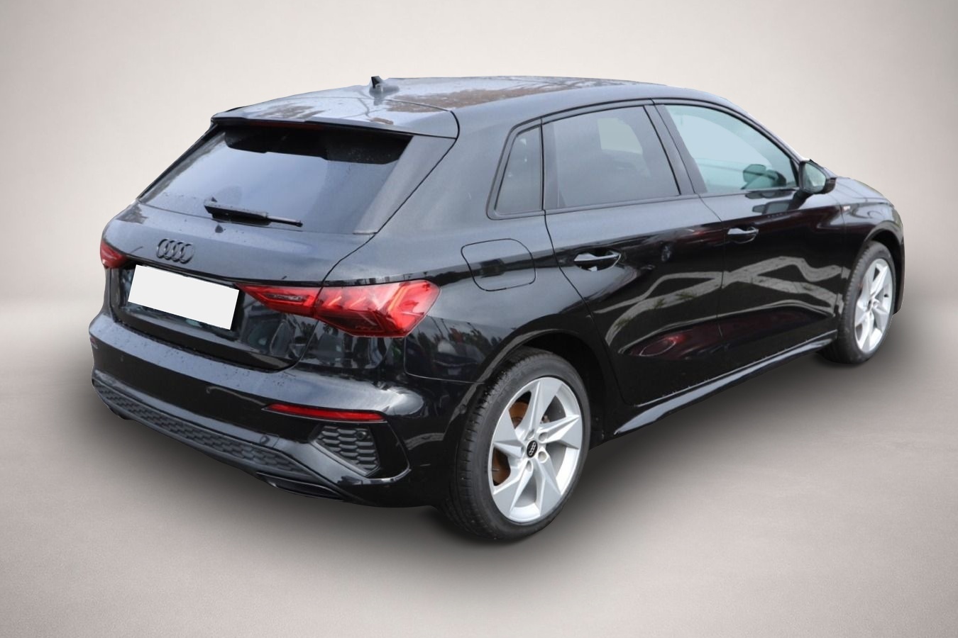 Audi A3 (06/2023, Benzin)