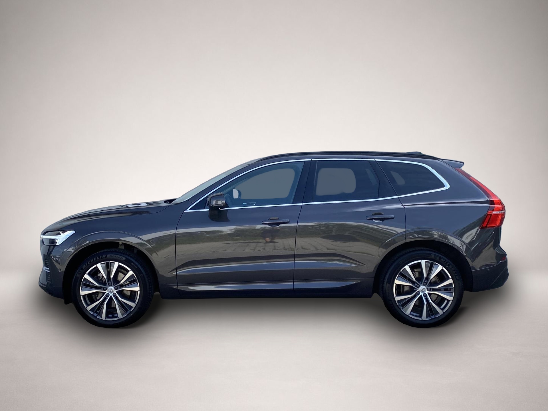 Volvo XC60 (08/2022, Benzin)
