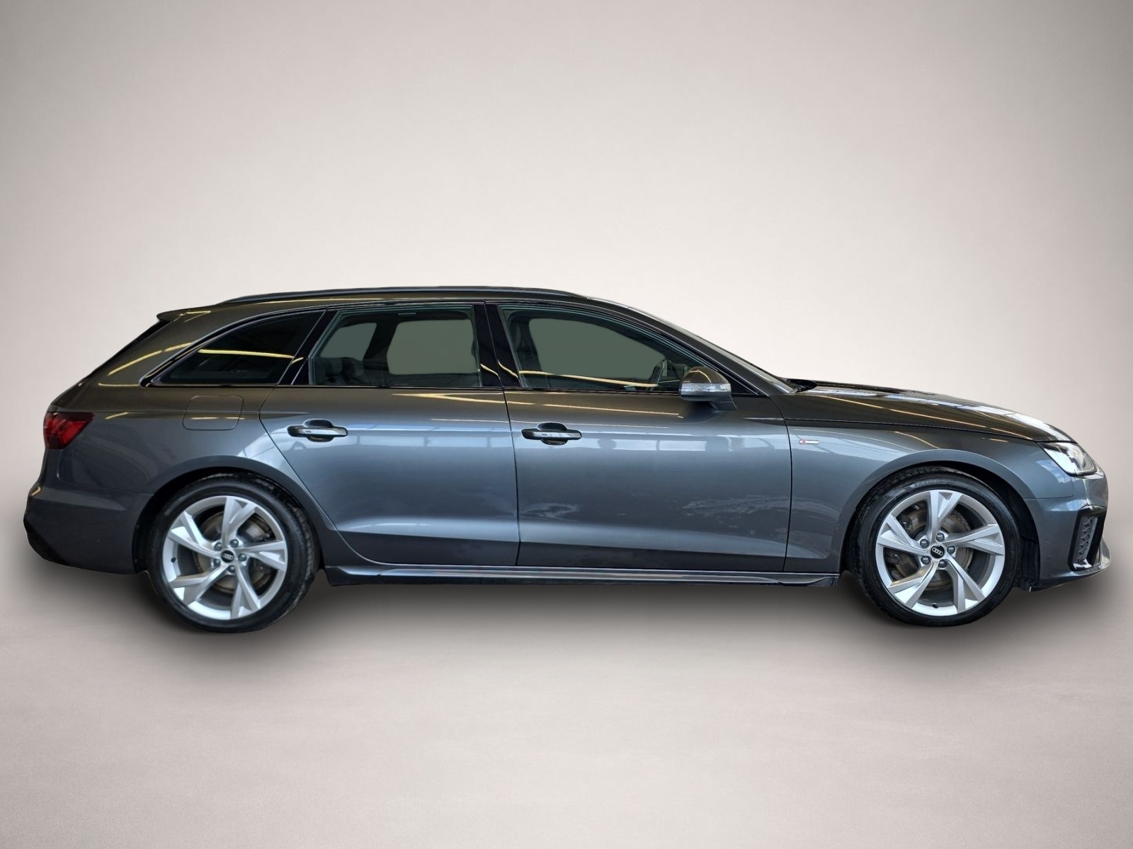 Audi A4 (01/2023, Diesel)
