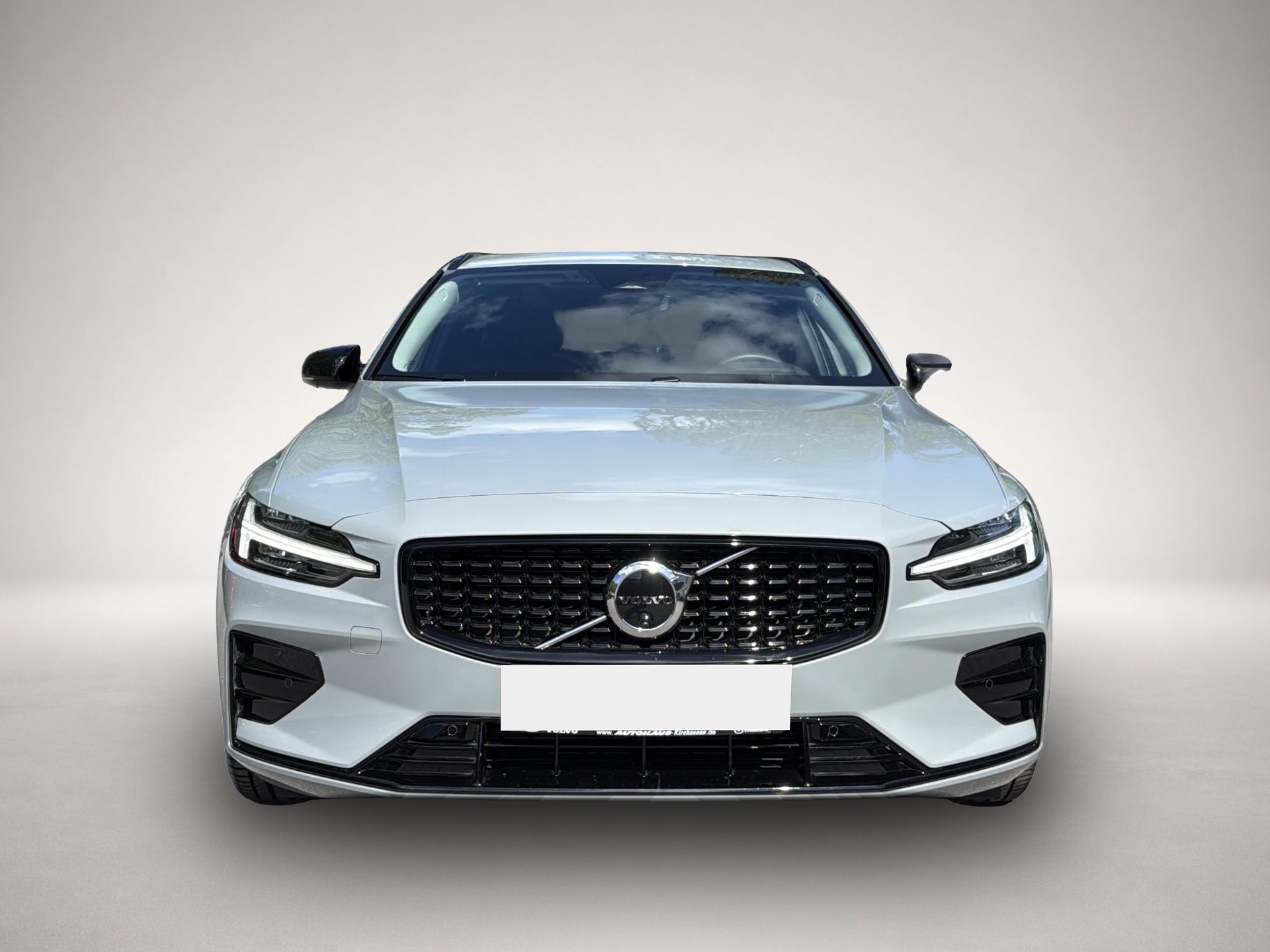 Volvo V60 (08/2025, Benzin)