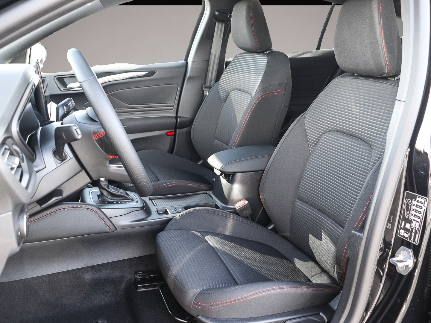Ford Focus (05/2026, Benzin)