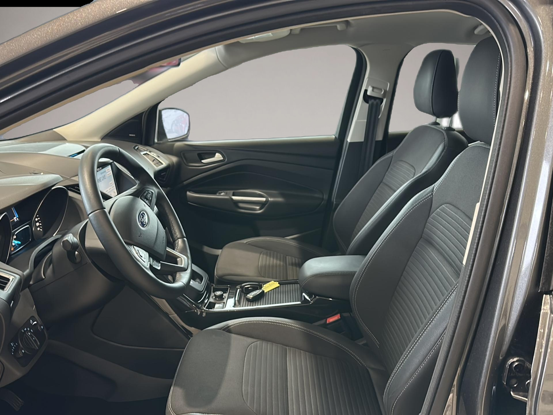 Ford Kuga (04/2019, Benzin)