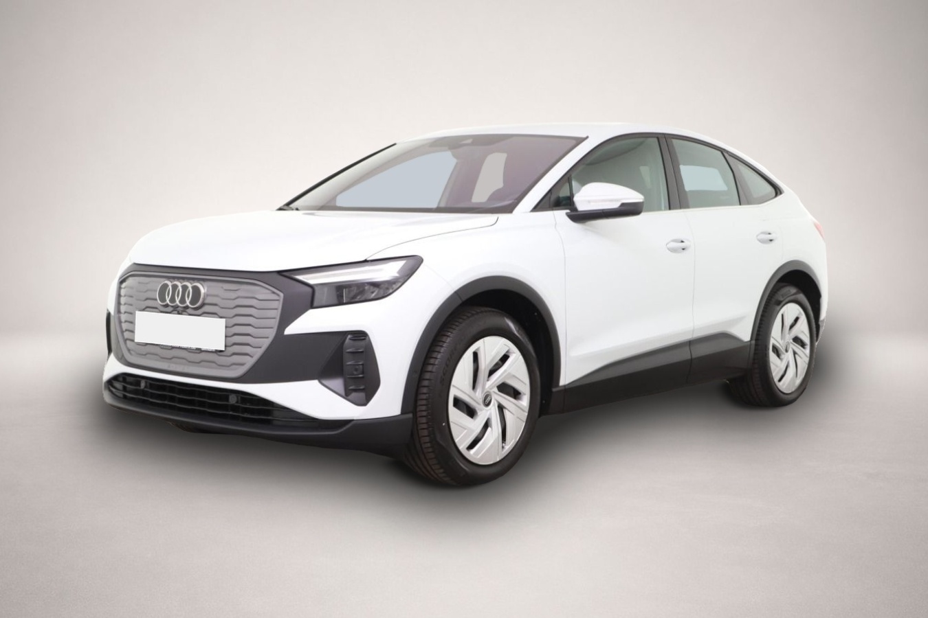 Audi e-tron (10/2025, ELECTRIC)
