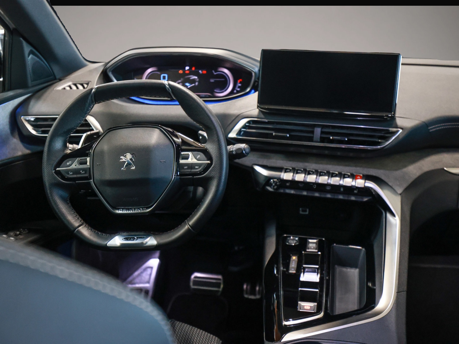 Peugeot 3008 (01/2024, Benzin)