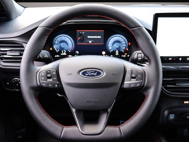 Ford Focus (03/2026, Benzin)