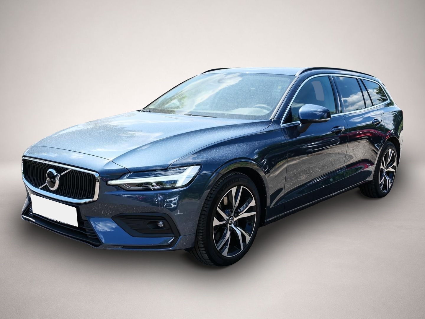 Volvo V60 (06/2024, Benzin)
