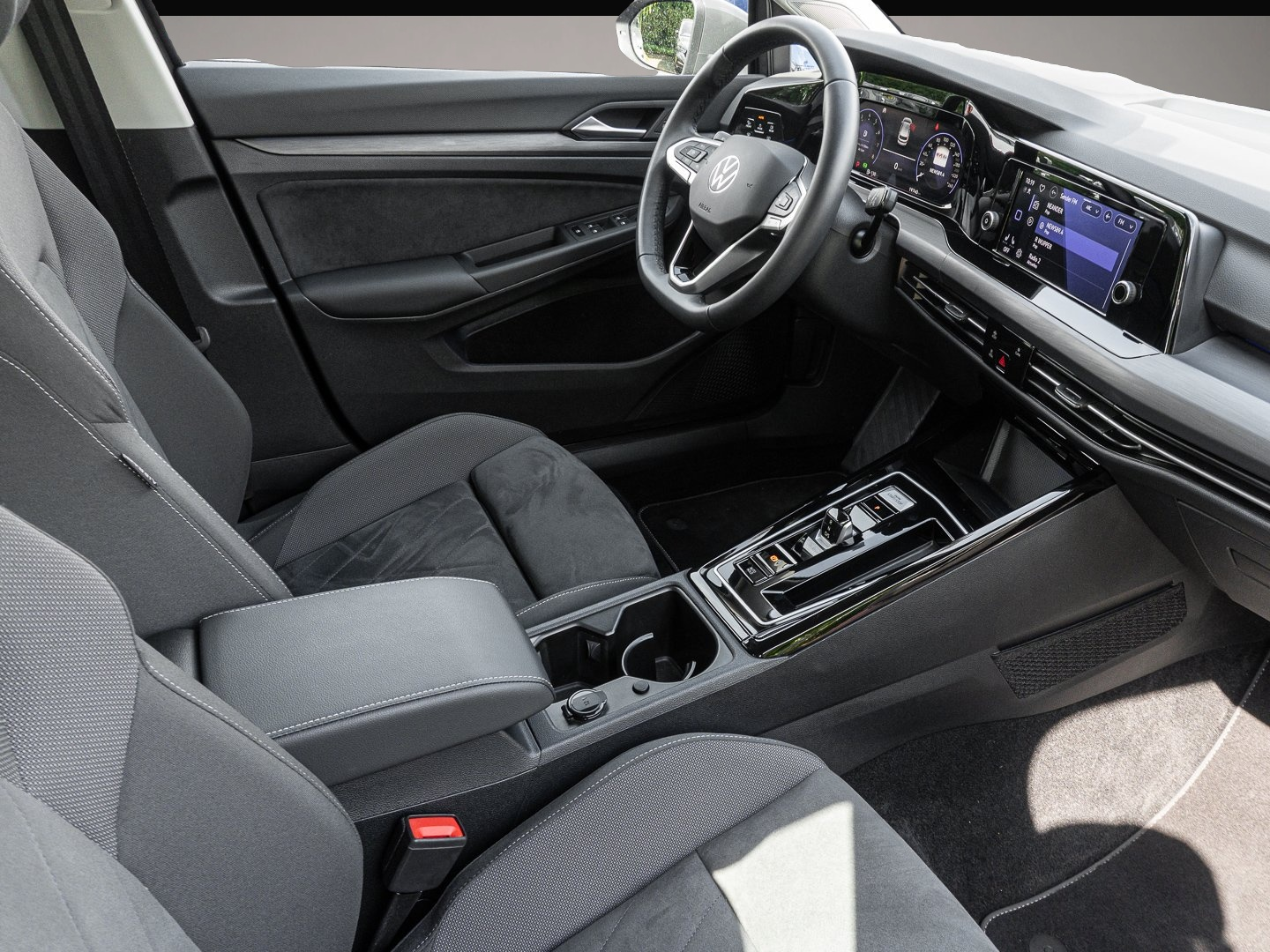 Volkswagen Golf (02/2024, )